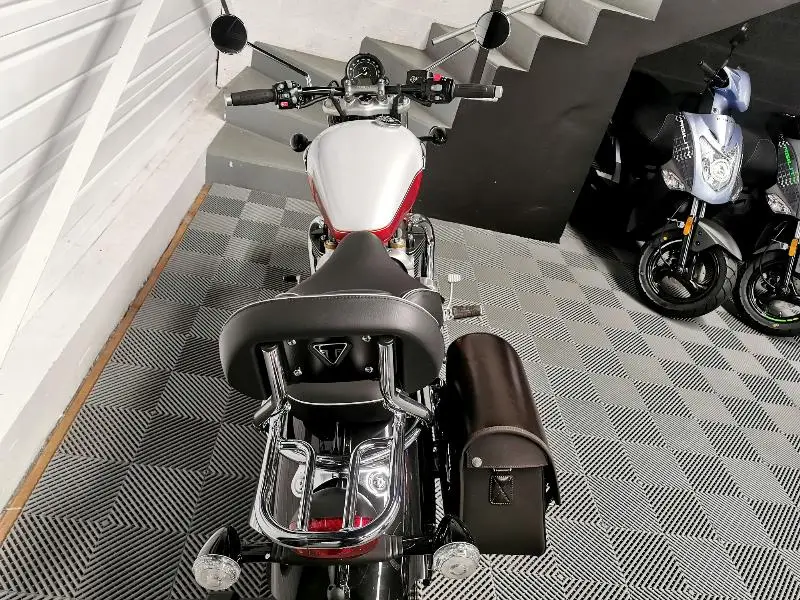 BONNEVILLE SPEEDMASTER 1200