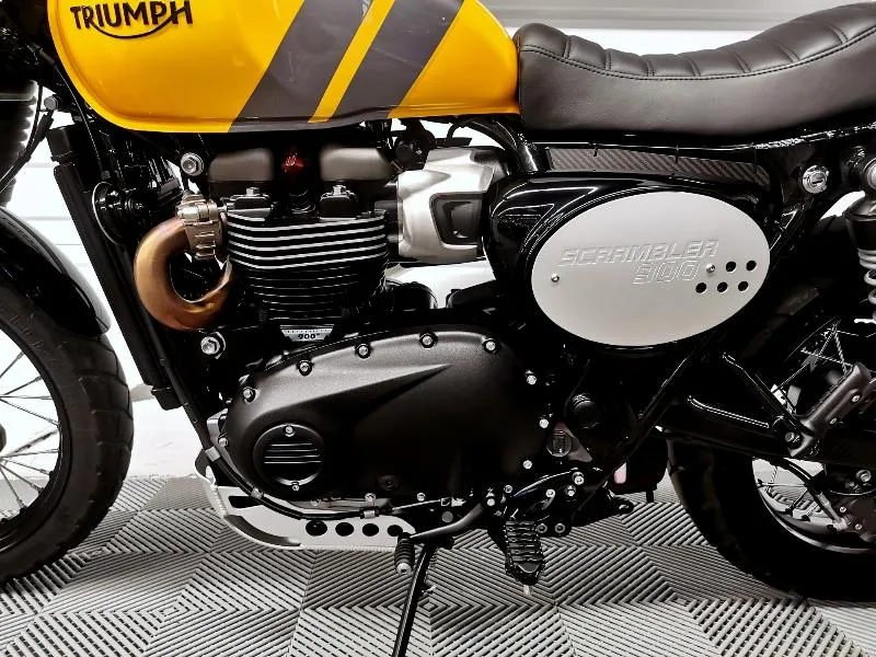 SCRAMBLER 900