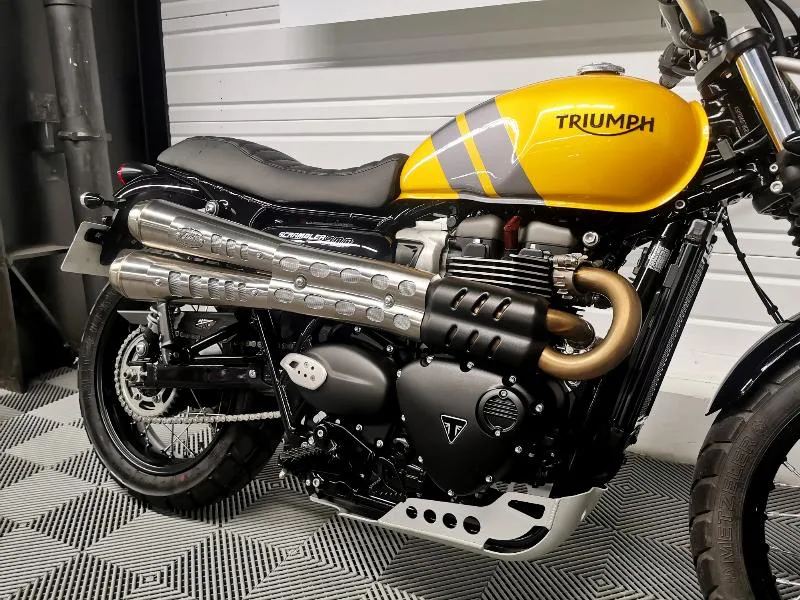 SCRAMBLER 900