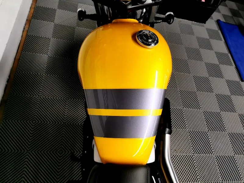 SCRAMBLER 900