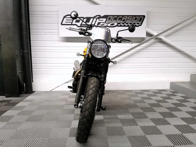 SCRAMBLER 900