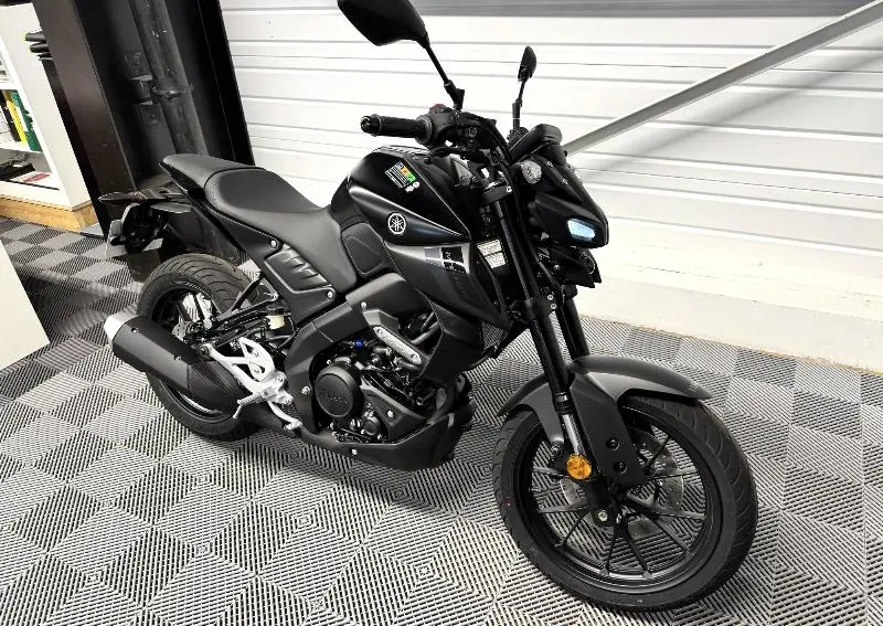 MT125 ABS