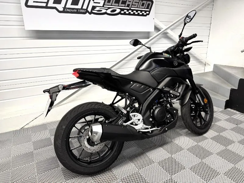 MT125 ABS