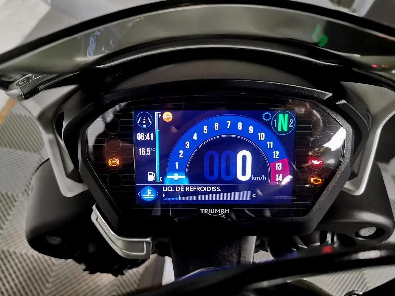 STREET TRIPLE 765 RS