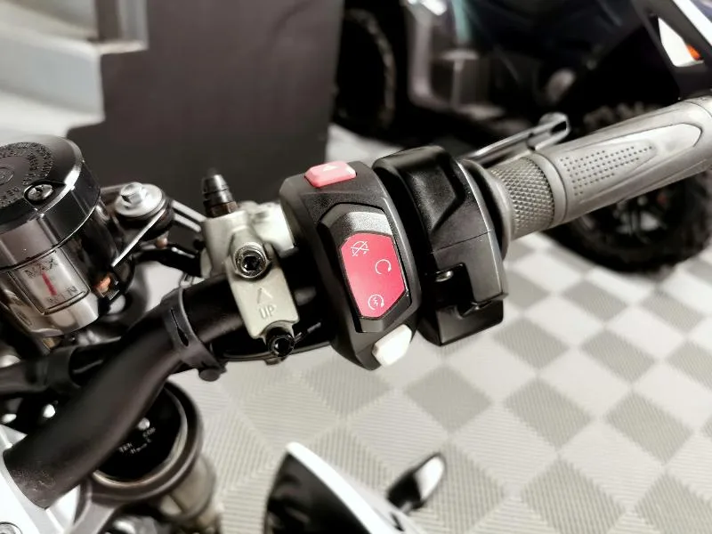STREET TRIPLE 765 RS
