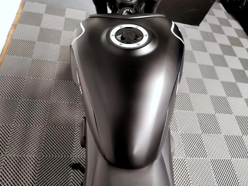 TRIDENT 660