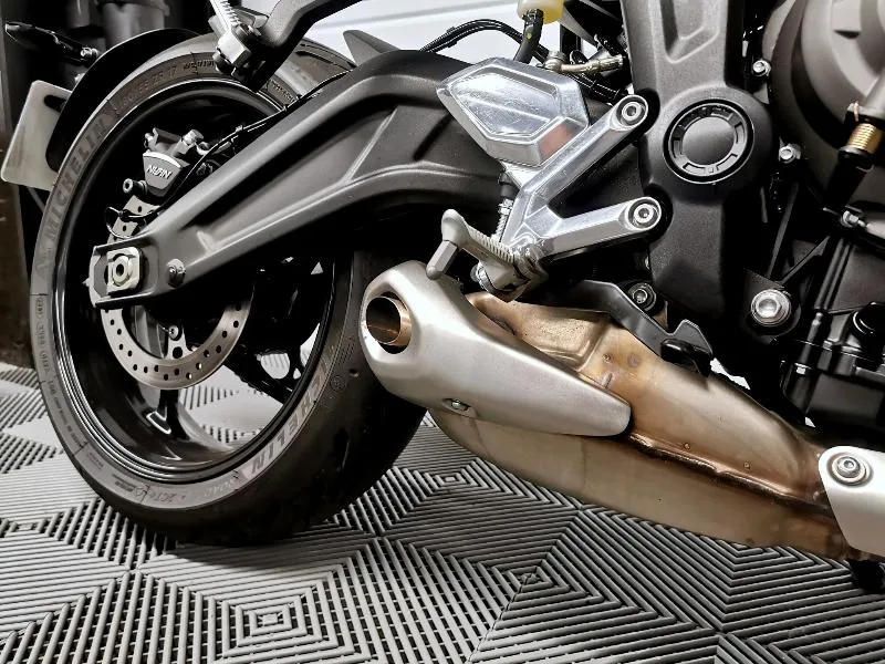 TRIDENT 660