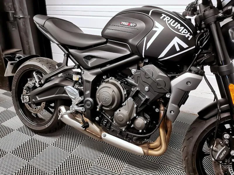 TRIDENT 660