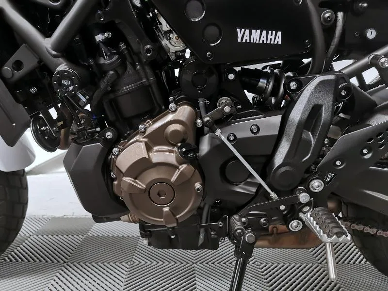 XSR 700 XTRIBUTE
