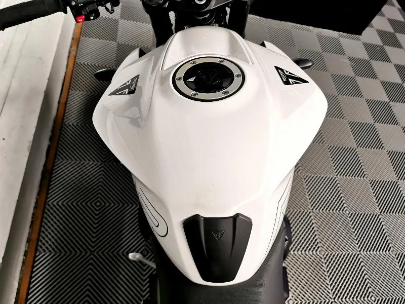 STREET TRIPLE 765 R A2