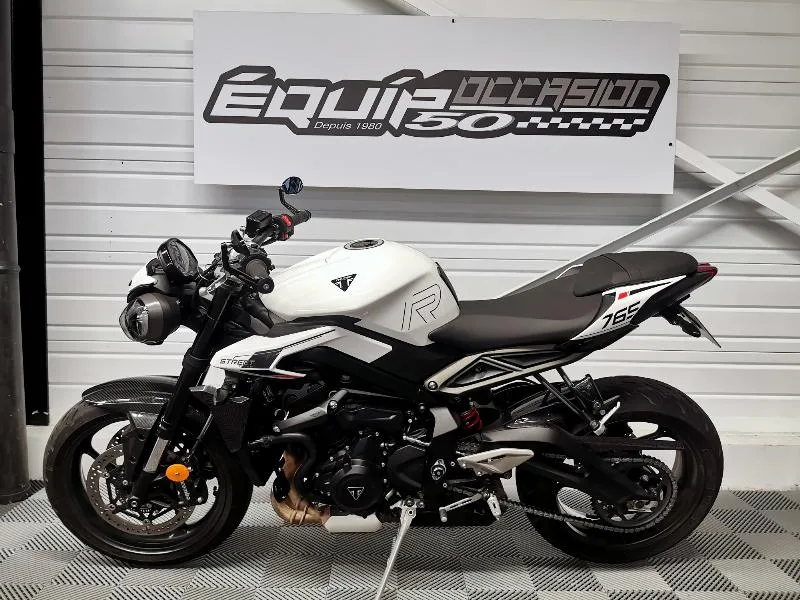 STREET TRIPLE 765 R A2