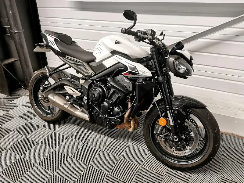 STREET TRIPLE 765 R A2