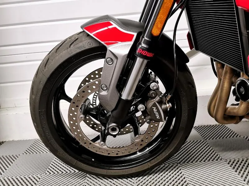 TRIDENT 660