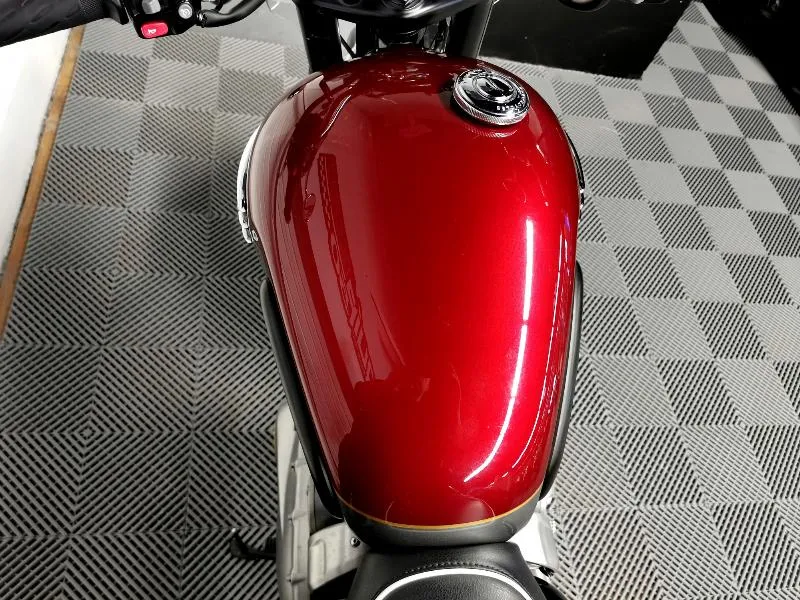 BONNEVILLE T120