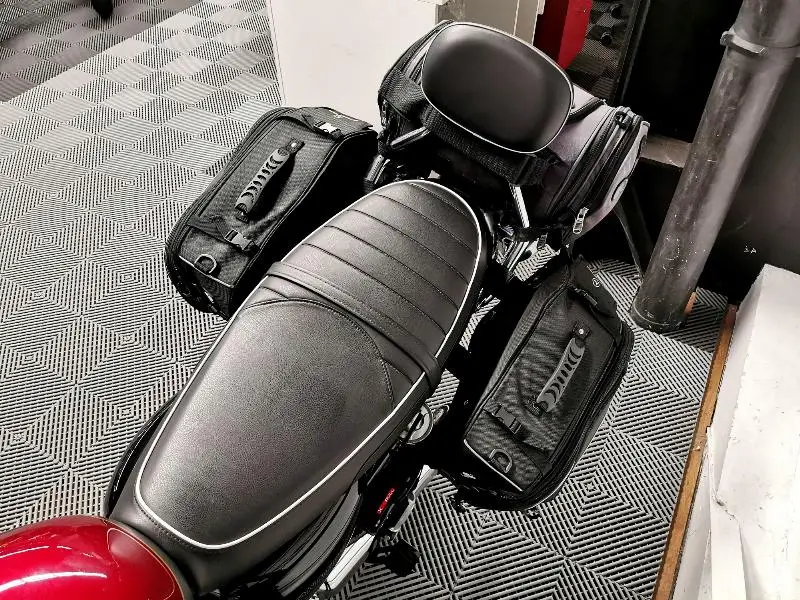 BONNEVILLE T120