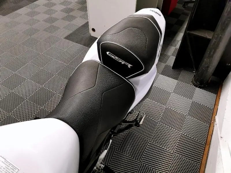 GSR 750