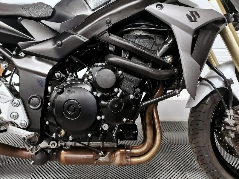 GSR 750