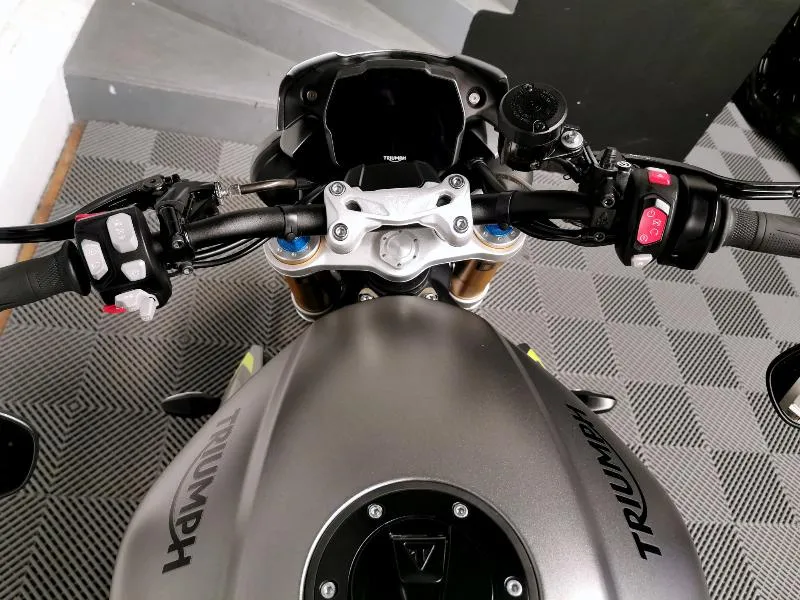 SPEED TRIPLE 1200 RS