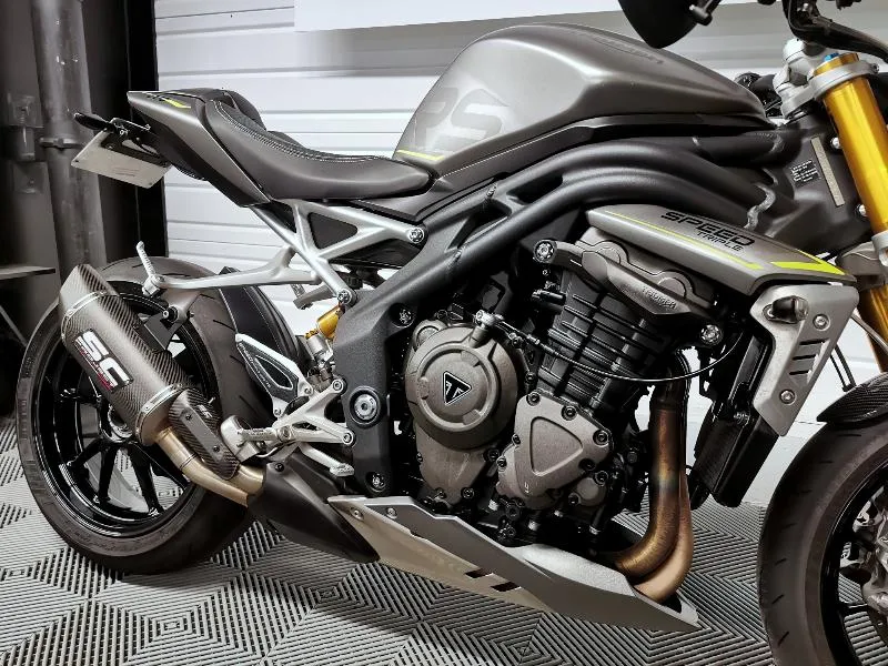 SPEED TRIPLE 1200 RS