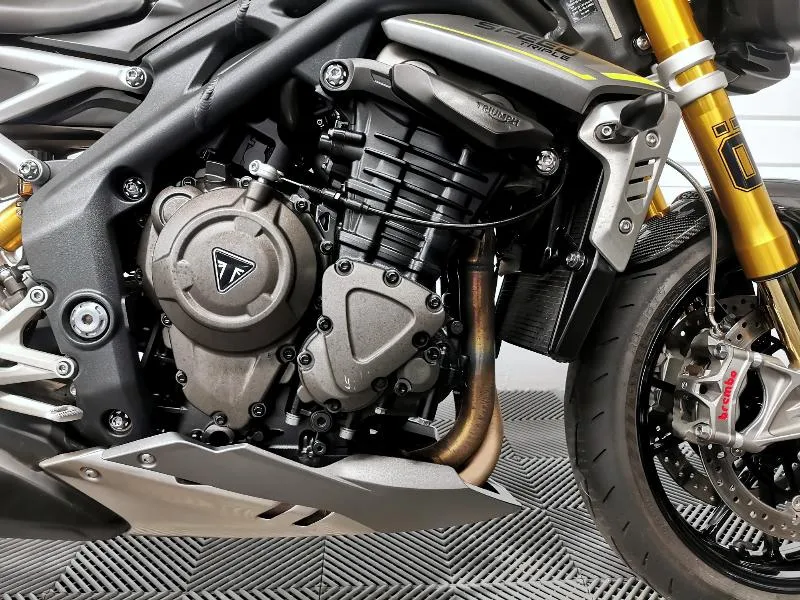 SPEED TRIPLE 1200 RS