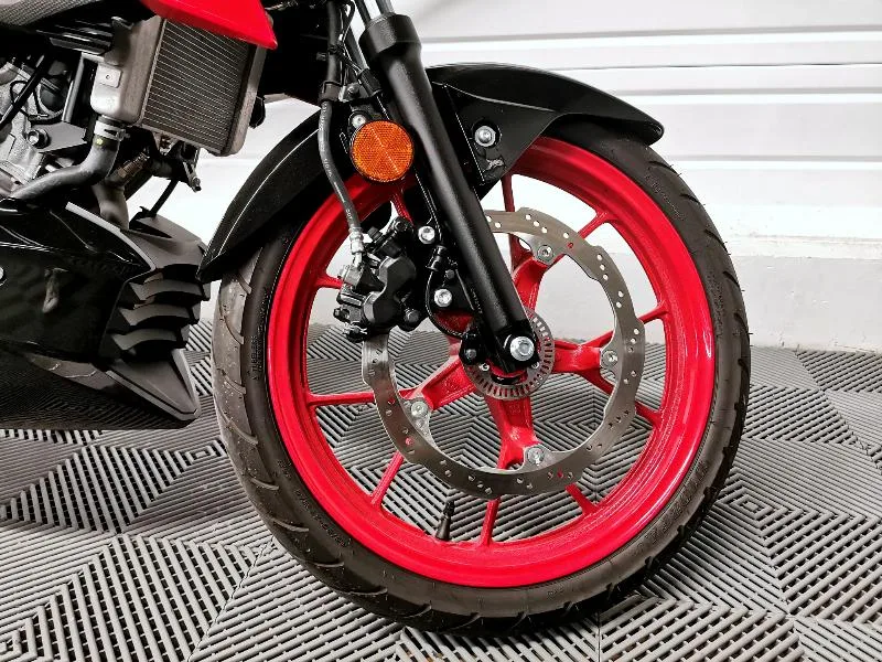 GSXS 125 ABS