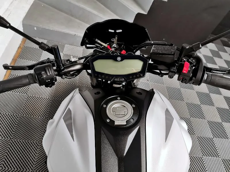MT07