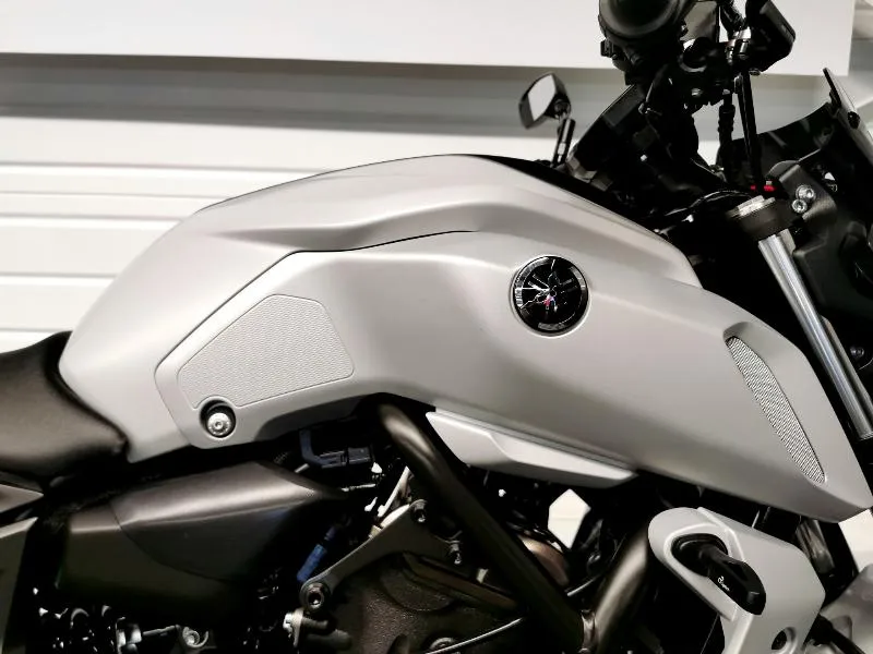 MT07