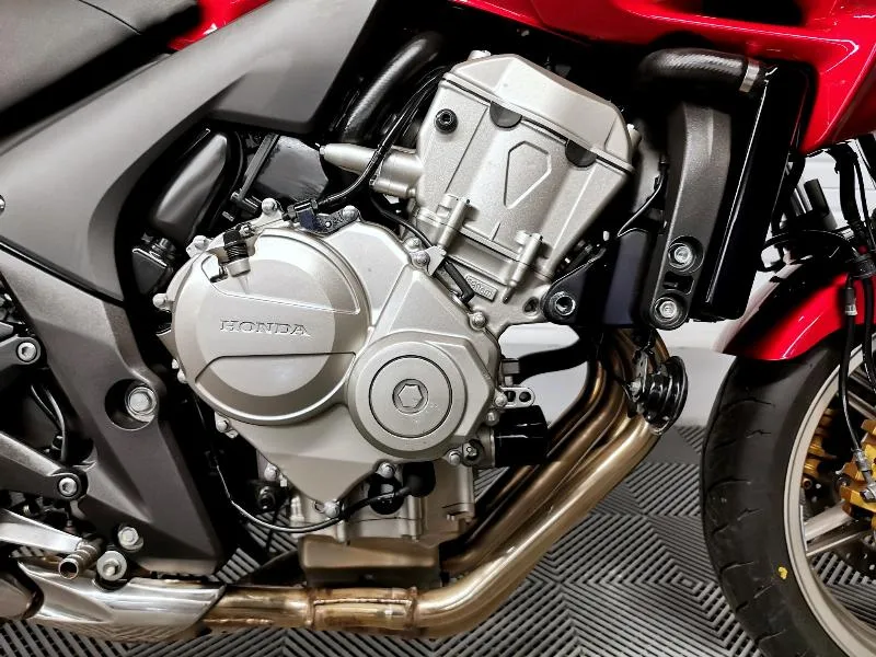 CBF 600 S