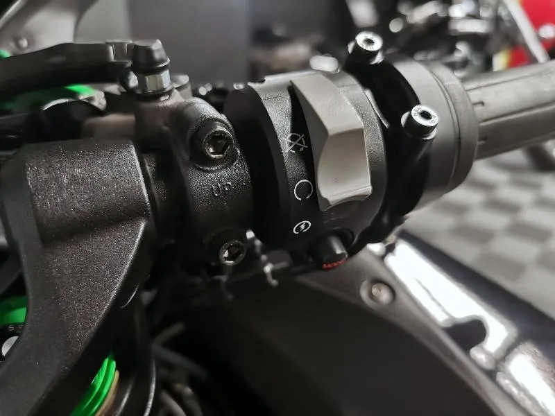 H2 SX SE