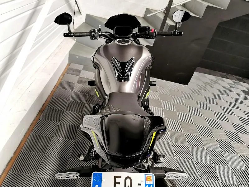 Z 900