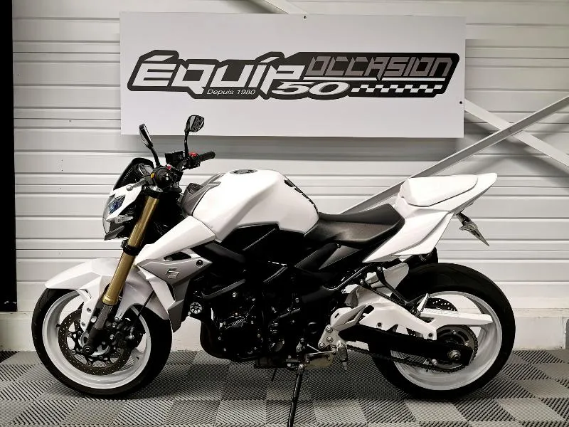 GSR 750