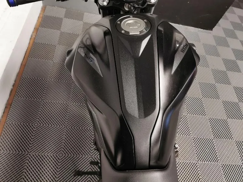 MT07