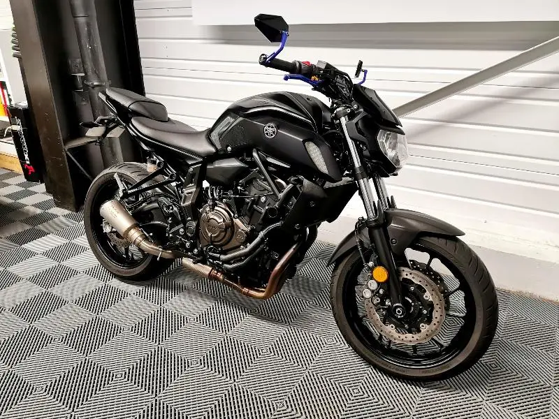 MT07