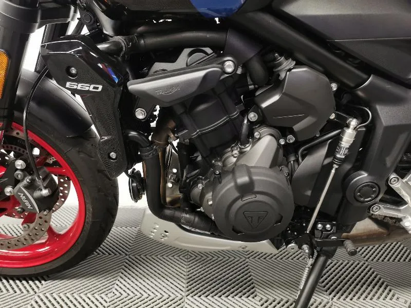TRIDENT 660
