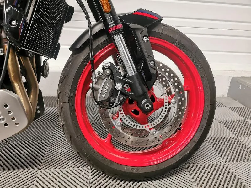 TRIDENT 660