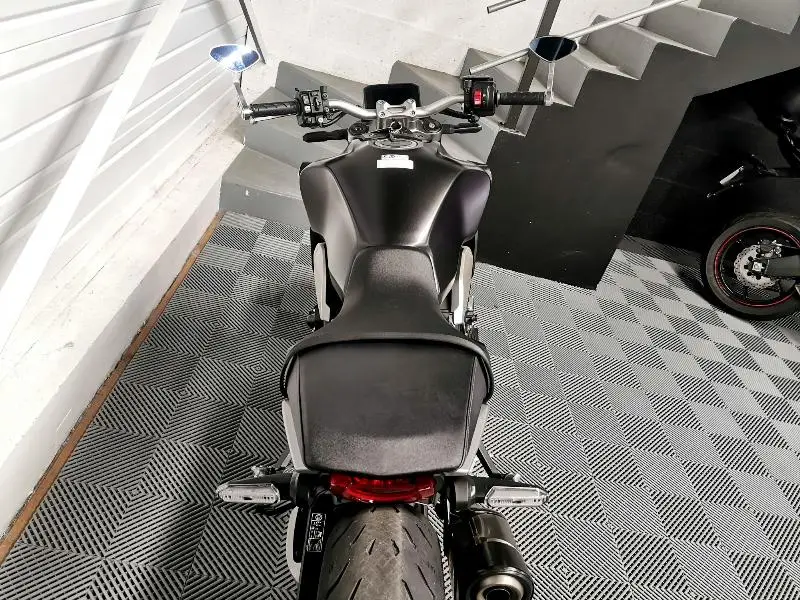 CB 1000 R