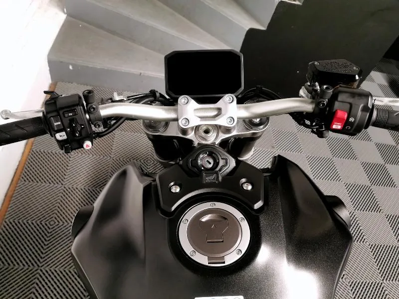 CB 1000 R