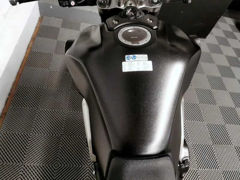 CB 1000 R