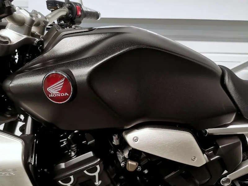 CB 1000 R