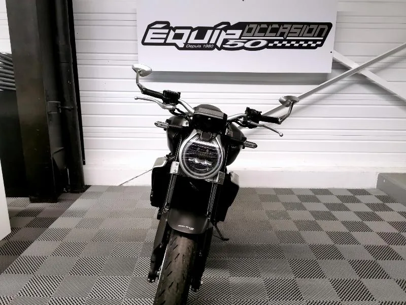 CB 1000 R