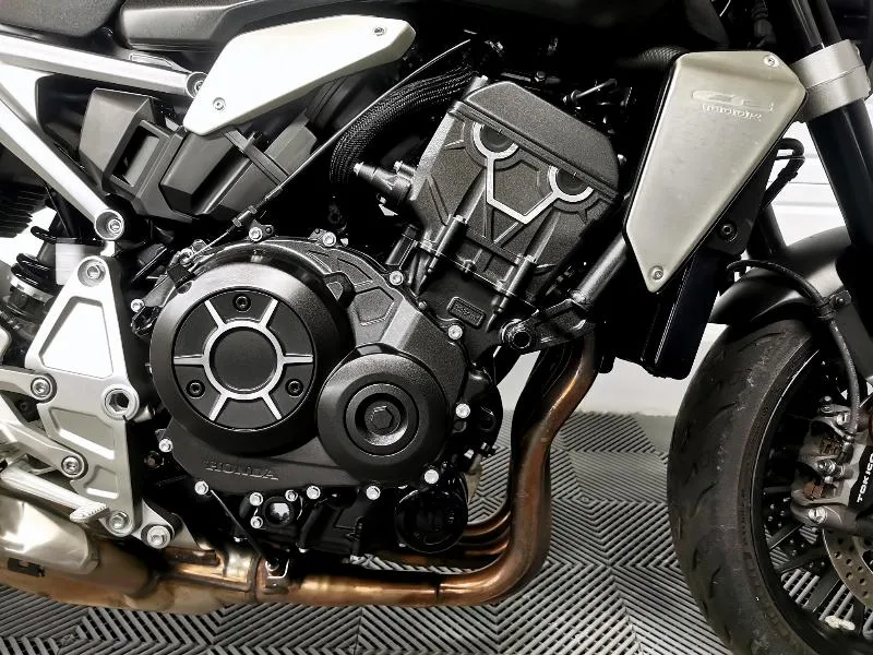 CB 1000 R