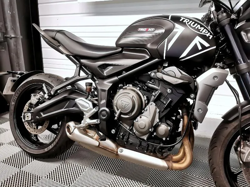 TRIDENT 660