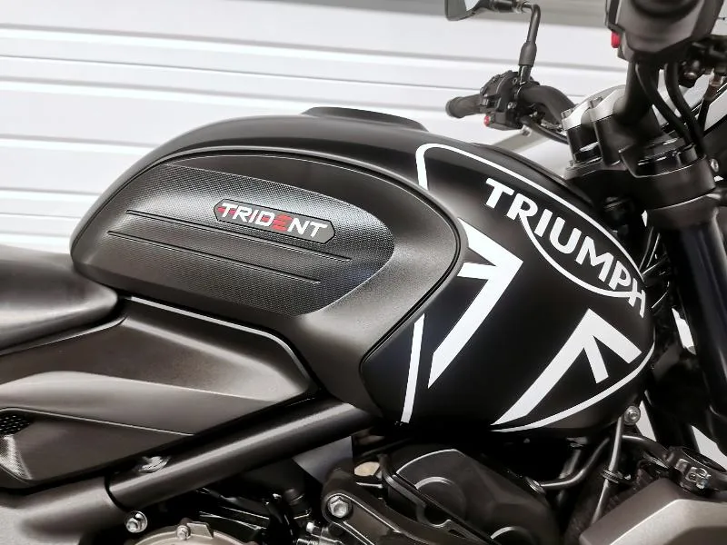 TRIDENT 660