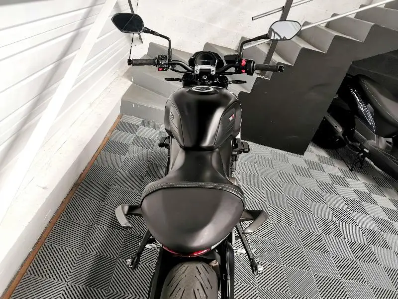 TRIDENT 660