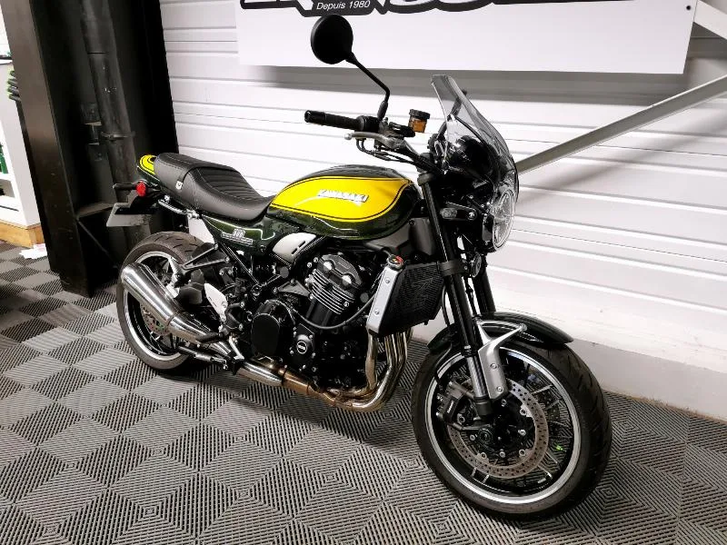 Z 900