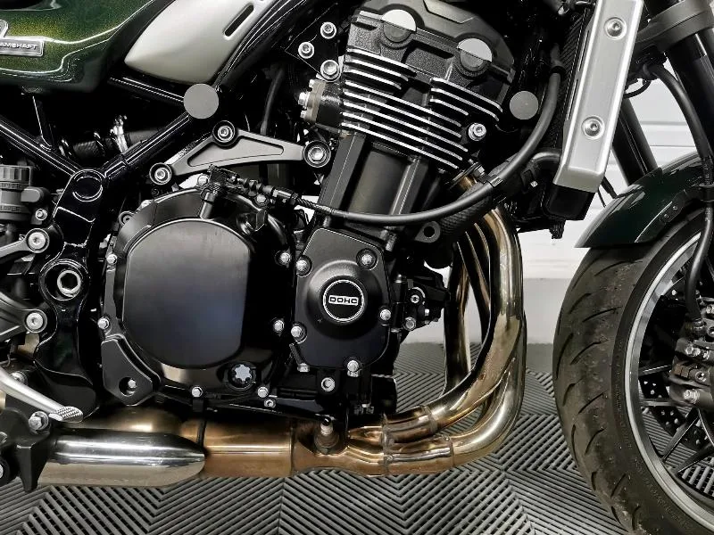 Z 900