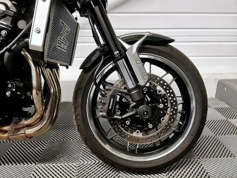 Z 900