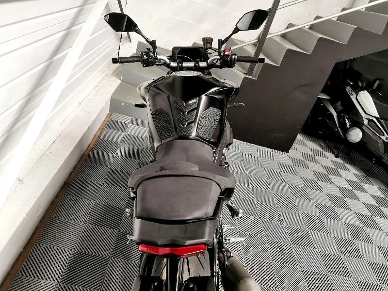 MT10