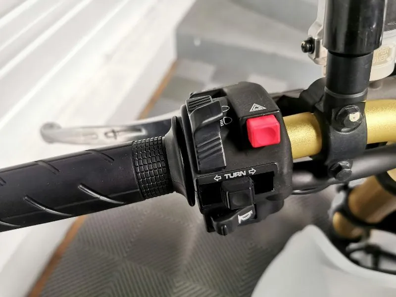 CB 1000 R