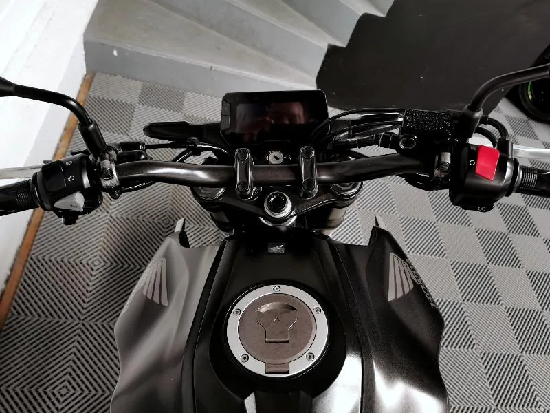 CB300R